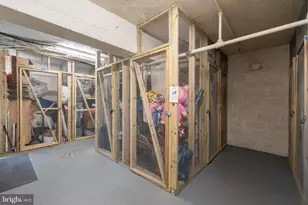 1211 N Pitt St, Alexandria, VA 22314 - Photo 17