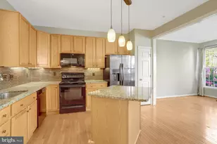 5033 Murtha St, Alexandria, VA 22304 - Photo 5