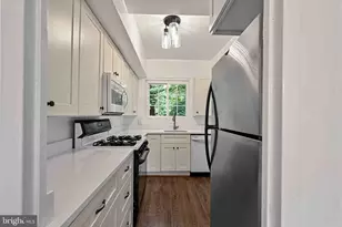 3319 Valley Dr, Alexandria, VA 22302 - Photo 17