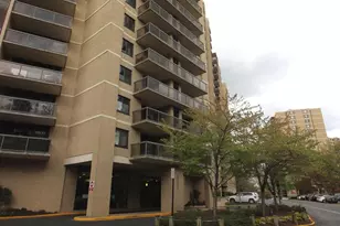 307 Yoakum Pkwy, Alexandria, VA 22304 - Photo 3