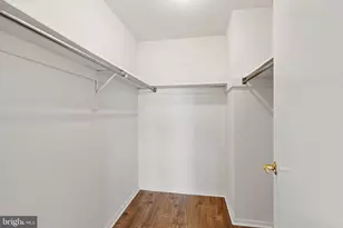 5340 Holmes Run Pkwy, Alexandria, VA 22304 - Photo 15