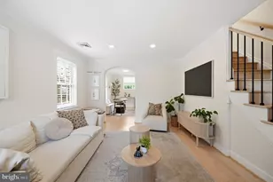 1010 Colonial Ave, Alexandria, VA 22314 - Photo 9