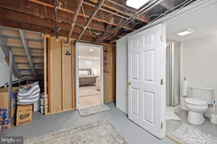 1010 Colonial Ave, Alexandria, VA 22314 - Photo 41