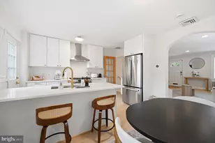 1010 Colonial Ave, Alexandria, VA 22314 - Photo 23