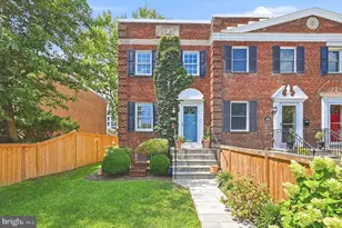 1010 Colonial Ave, Alexandria, VA 22314 - Photo 1