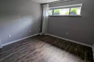 114 Roberts Ln, Alexandria, VA 22314 - Photo 11