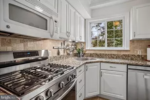1600 Ripon Pl, Alexandria, VA 22302 - Photo 9
