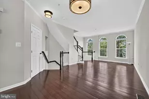 932 Harrison Cir, Alexandria, VA 22304 - Photo 5