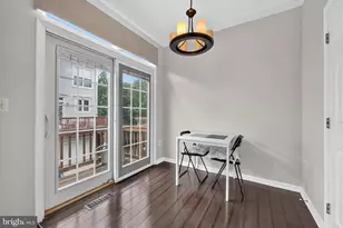 932 Harrison Cir, Alexandria, VA 22304 - Photo 11