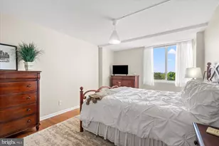 501 Slaters Ln, Alexandria, VA 22314 - Photo 15