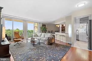 501 Slaters Ln, Alexandria, VA 22314 - Photo 5