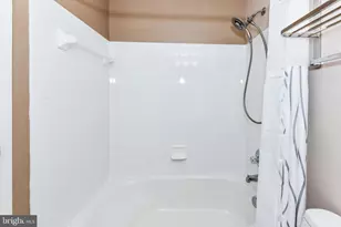 115 Lake Cook Dr, Alexandria, VA 22304 - Photo 37