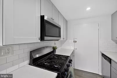 4600 Duke Street #403, Alexandria, VA 22304 - Photo 17