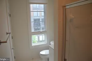 708 N Henry St, Alexandria, VA 22314 - Photo 37
