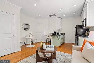 409 E Raymond Avenue #6, Alexandria, VA 22301 - Photo 3