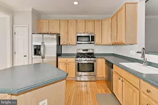 5054 Grimm Dr, Alexandria, VA 22304 - Photo 9