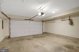 1210 Roundhouse Ln, Alexandria, VA 22314 - Photo 47