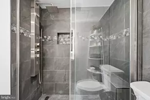 250 S Reynolds St, Alexandria, VA 22304 - Photo 27