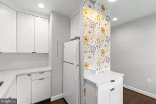 1804 W Abingdon Dr, Alexandria, VA 22314 - Photo 9