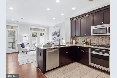 932 Columbus Street N, Alexandria, VA 22314 - Photo 7