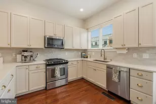 2017 Richmond Hwy, Alexandria, VA 22301 - Photo 23