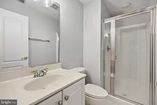 5256 Bessley Pl, Alexandria, VA 22304 - Photo 9