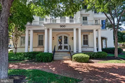 900 N Washington Street #302E, Alexandria, VA 22314 - Photo 1