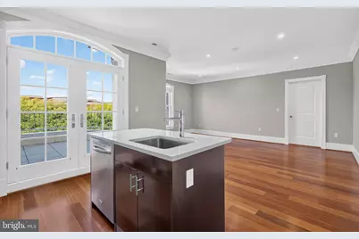 900 N Washington Street #302E, Alexandria, VA 22314 - Photo 11