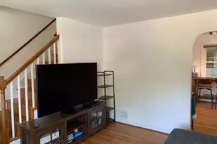 9 E Myrtle St, Alexandria, VA 22301 - Photo 3