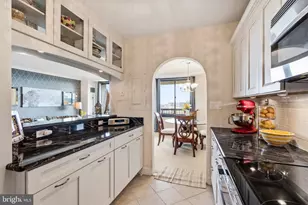 5500 Holmes Run Pkwy, Alexandria, VA 22304 - Photo 11