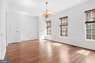 330 N Pitt St, Alexandria, VA 22314 - Photo 27