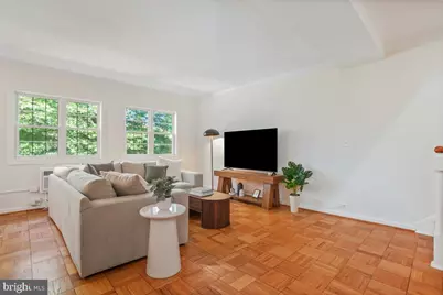 1919 N Quaker Lane, Alexandria, VA 22302 - Photo 5