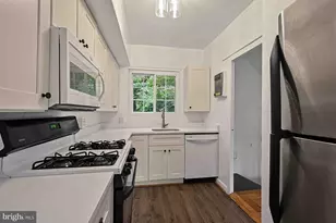 3319 Valley Dr, Alexandria, VA 22302 - Photo 17