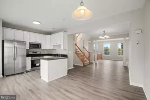 100 Meadows Ln, Alexandria, VA 22304 - Photo 25