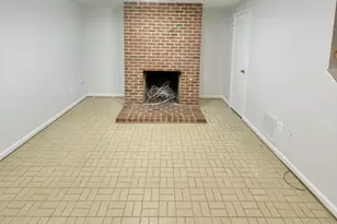 1208 W Abingdon Dr, Alexandria, VA 22314 - Photo 25