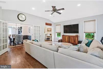 910 Allison Street, Alexandria, VA 22302 - Photo 23
