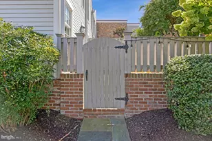 601 S St Asaph St, Alexandria, VA 22314 - Photo 41