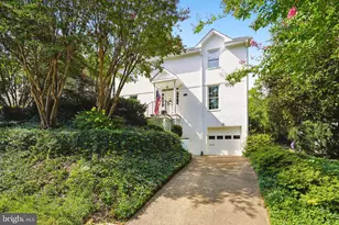 419 Summers Dr, Alexandria, VA 22301 - Photo 1