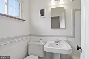 3105 Martha Custis Dr, Alexandria, VA 22302 - Photo 21