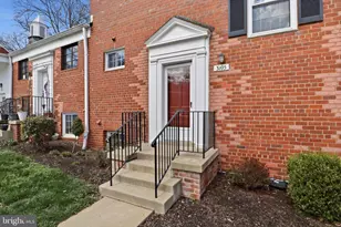 3105 Martha Custis Dr, Alexandria, VA 22302 - Photo 3
