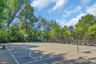 3105 Martha Custis Dr, Alexandria, VA 22302 - Photo 37