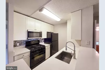 75 S Reynolds Street #116, Alexandria, VA 22304 - Photo 5