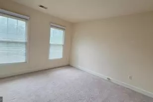 2540 Gadsby Pl, Alexandria, VA 22311 - Photo 11