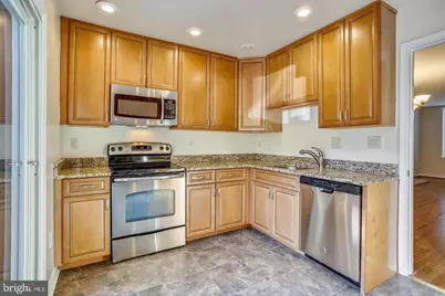 501 Colecroft Court, Alexandria, VA 22314 - Photo 7