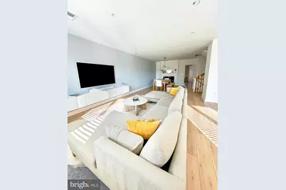 2409 Richmond Highway #102, Alexandria, VA 22301 - Photo 11
