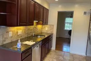 13 E Cliff St, Alexandria, VA 22301 - Photo 3