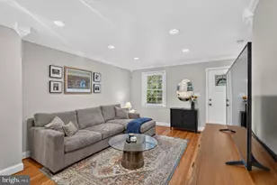 1217 Colonial Ave, Alexandria, VA 22314 - Photo 5