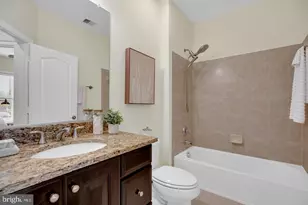 1722 Potomac Greens Dr, Alexandria, VA 22314 - Photo 37