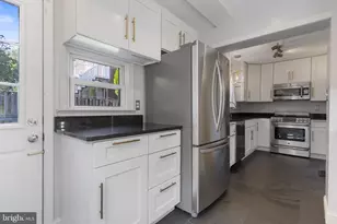 3114 Russell Rd, Alexandria, VA 22305 - Photo 13