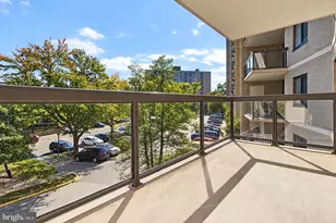 307 Yoakum Pkwy, Alexandria, VA 22304 - Photo 11